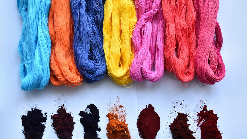 酸性金属络合染料在羊毛纤维上的染色效果